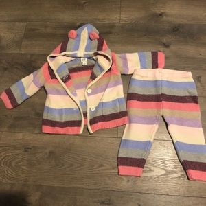 Gap super cute two piece sweater set!